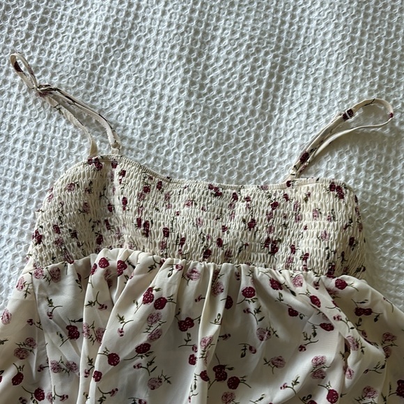 Floral tie top - Picture 3 of 3